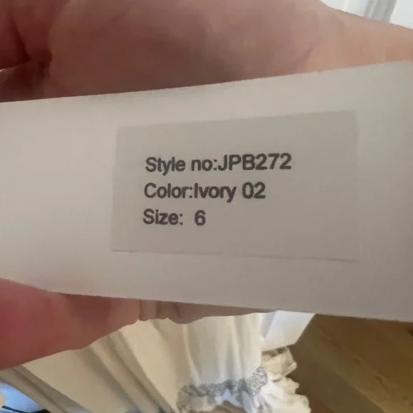 Jenny Packham, wedding dress, size 6 - Picture 4 of 10